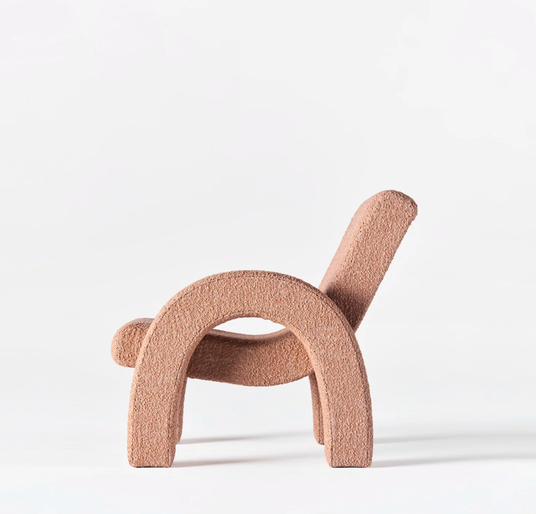 ARCO LOUNGE CHAIR TEIDE small pink boucle