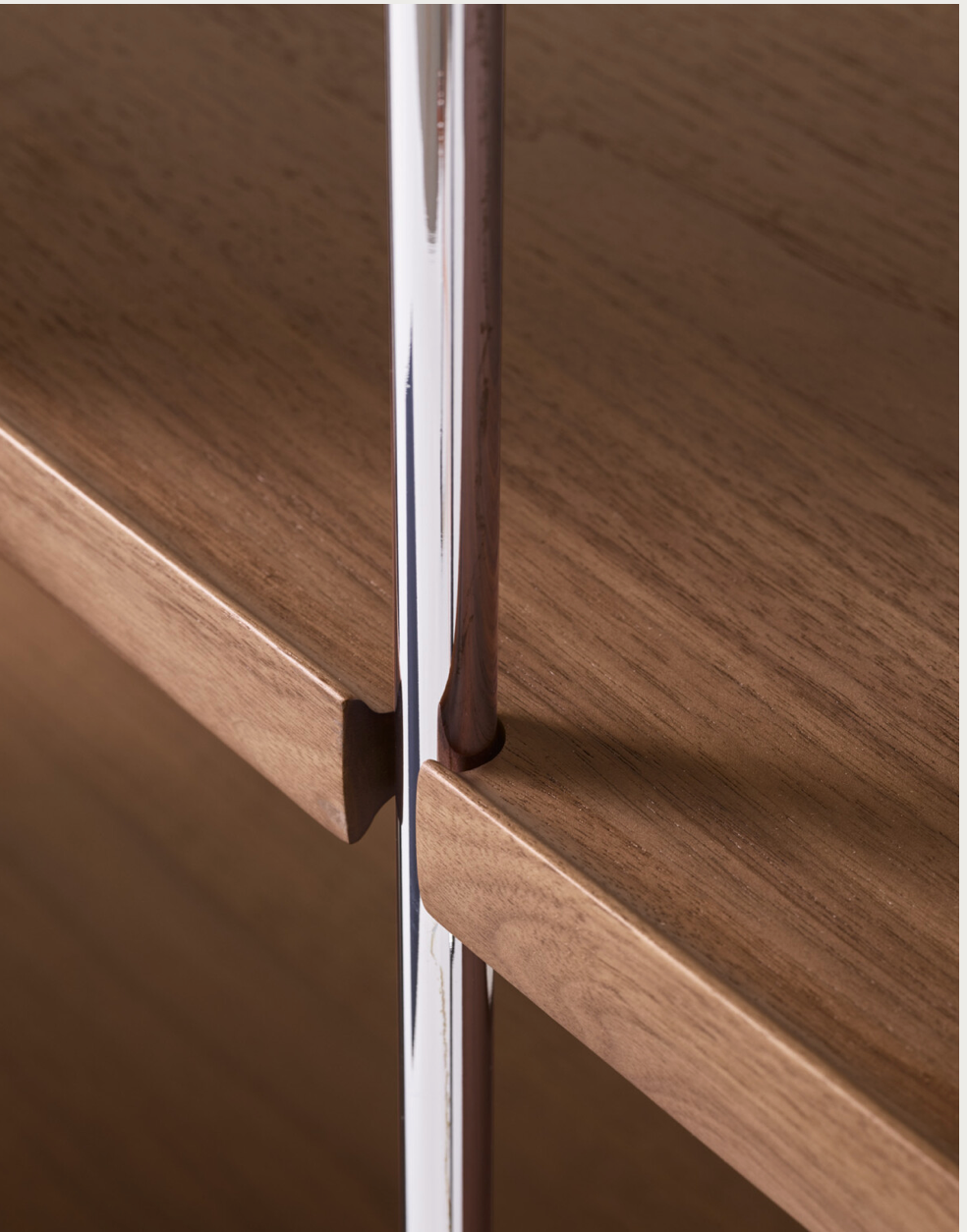 Alima NDS5 Shelving  Chrome/Walnut 123x38x95 cm