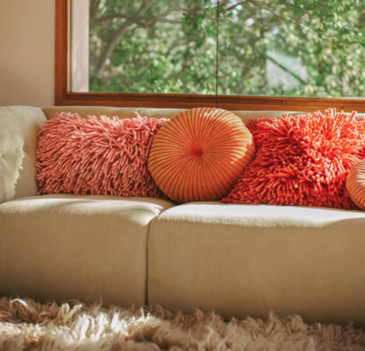 Rugged woolen cushion pink 70x45cm