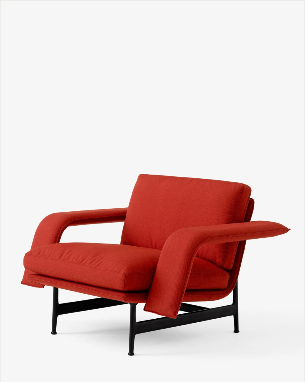 Meantime AV29 Lounge chair. Fiord 0571