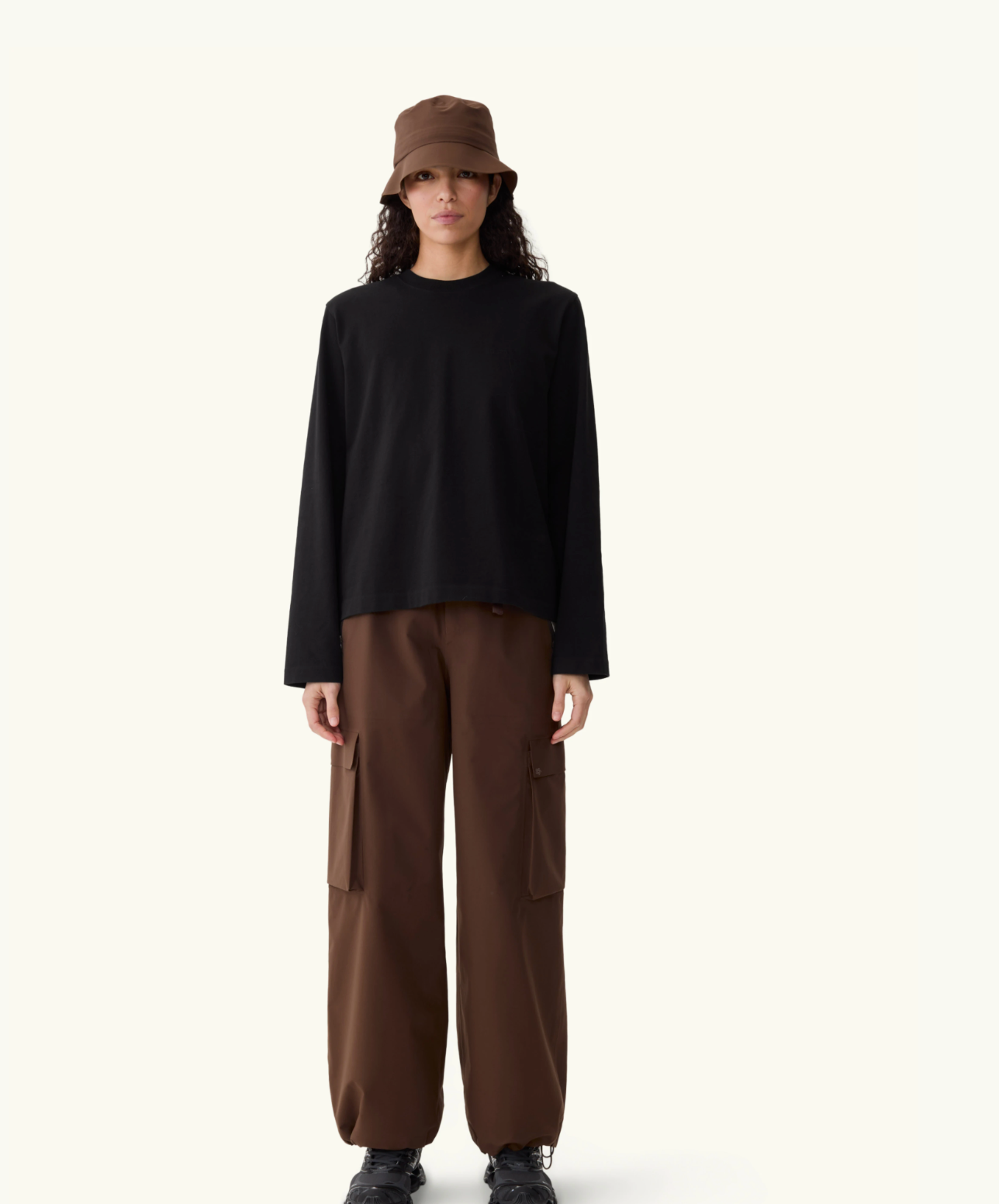 Øya bucket hat Brownstone