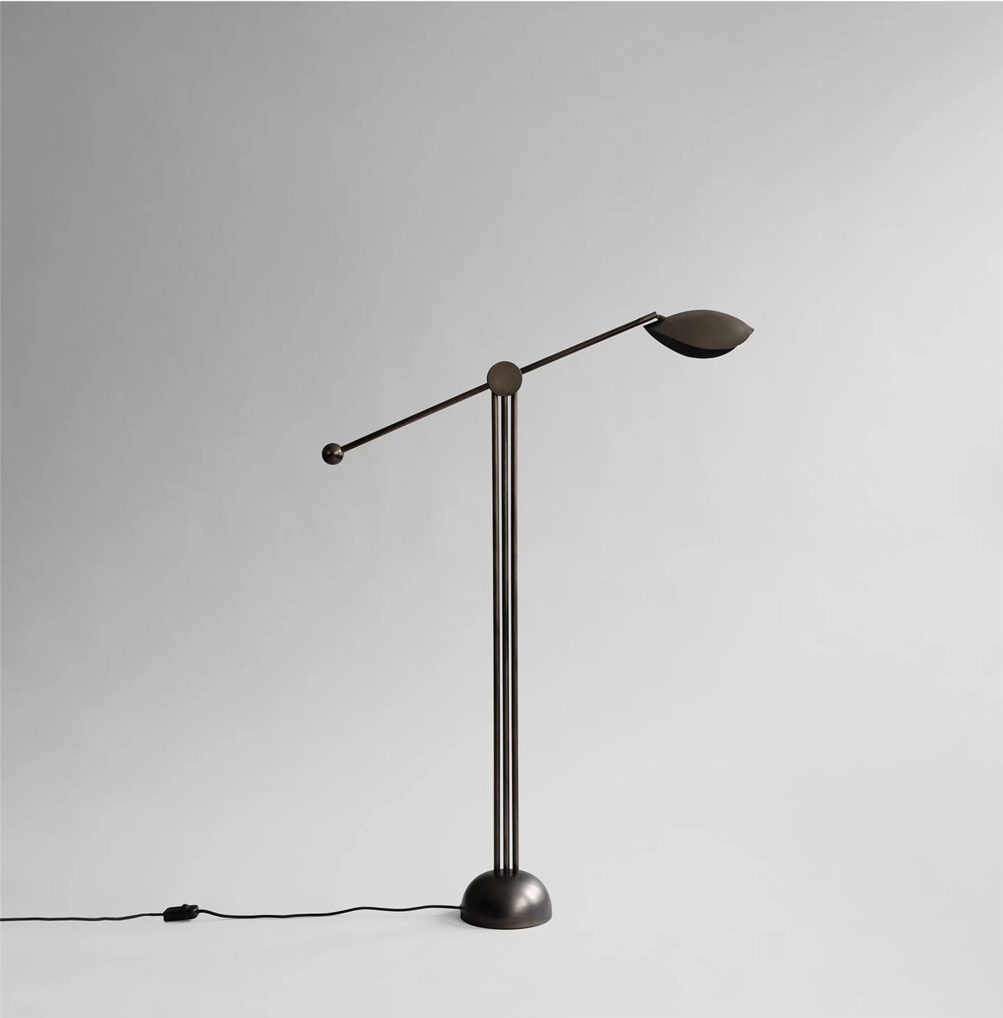 Stingray Floor Lamp - Bronze