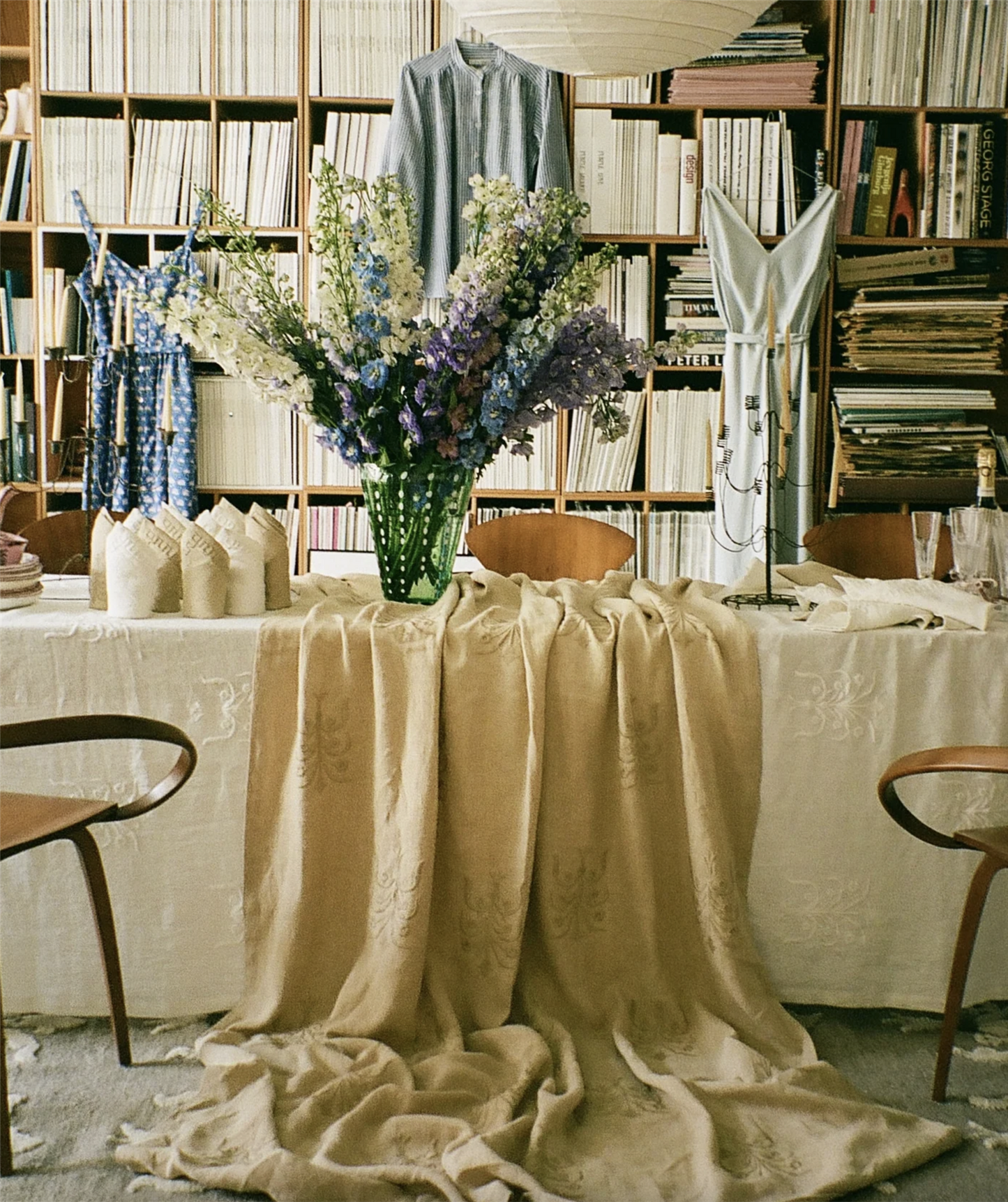 Floral linen napkin, white - pair of two 40x40 cm