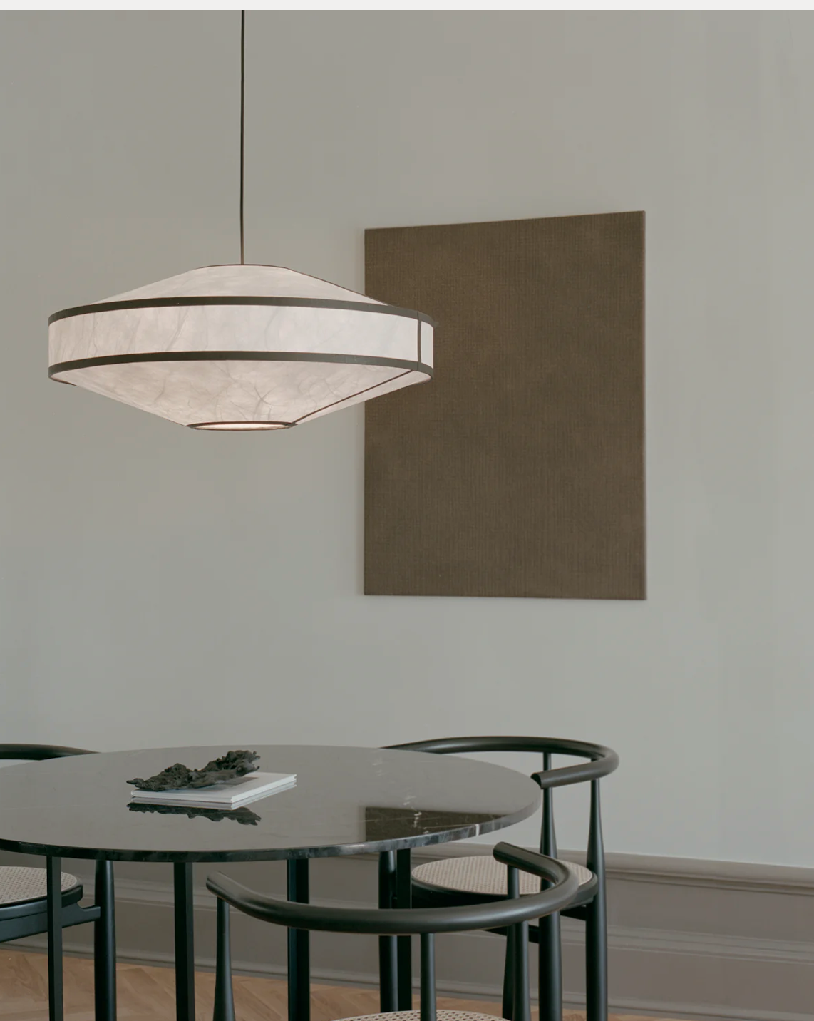 Kite Pendant Lamp Ø75 White and Black Tyvek