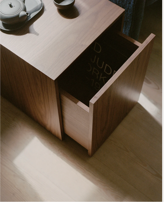 Mass Side Table w. Drawer Walnut  H 470 x W: 400 x D: 400 mm