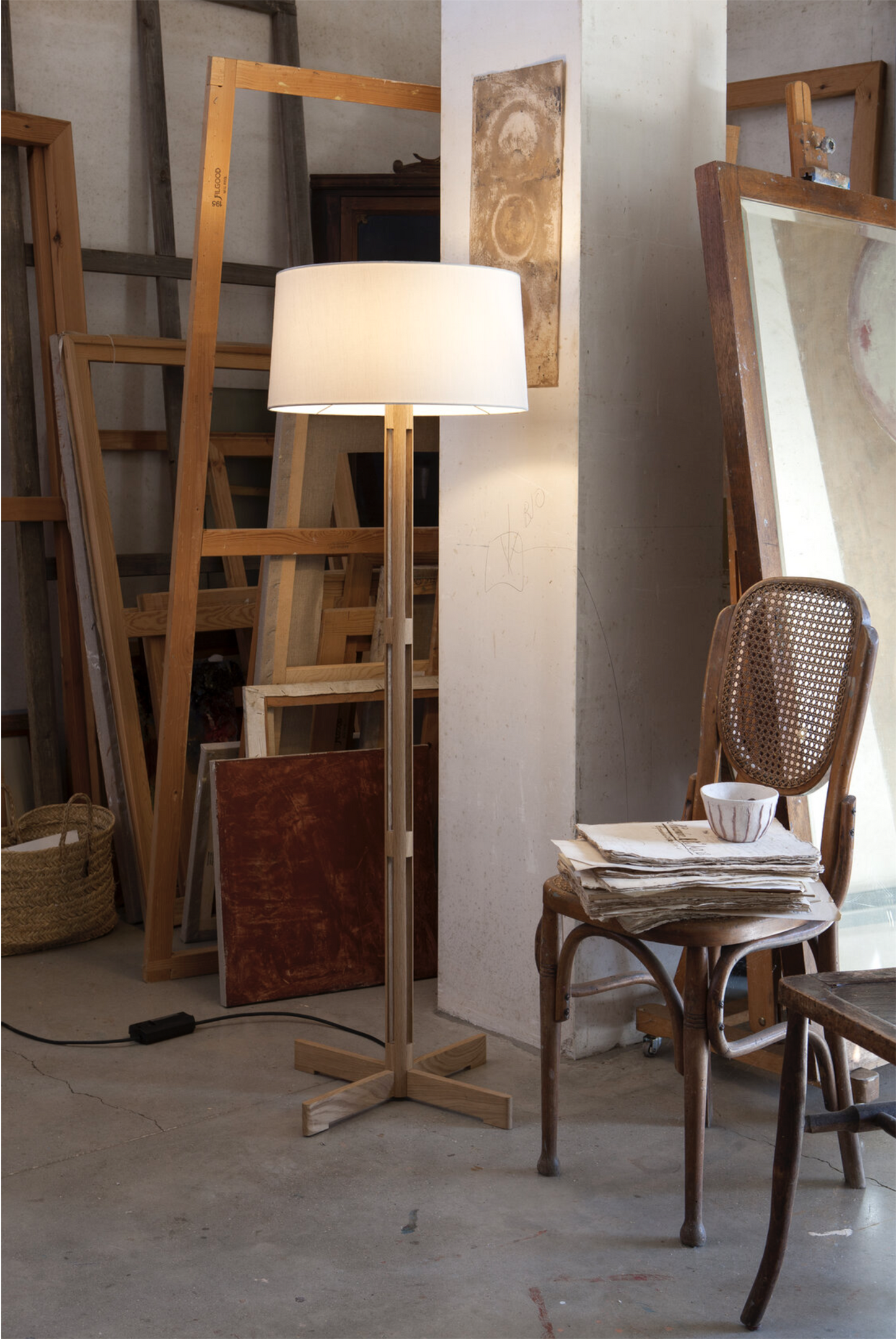 FAD Fija Miguel Milá | 1974 Floor lamp H 145 Ø49