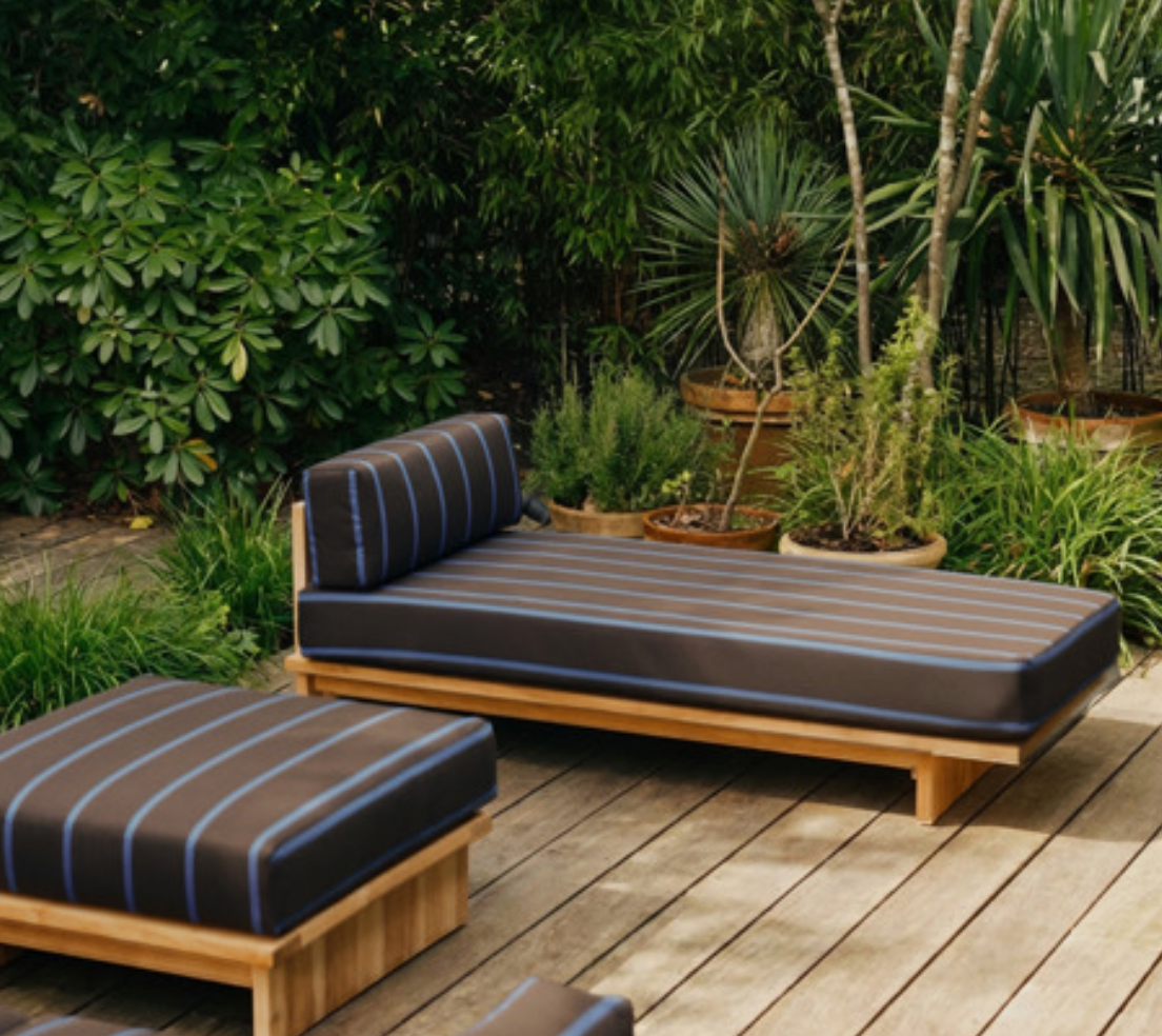 Outdoor Daybed Teak Burnt Sky