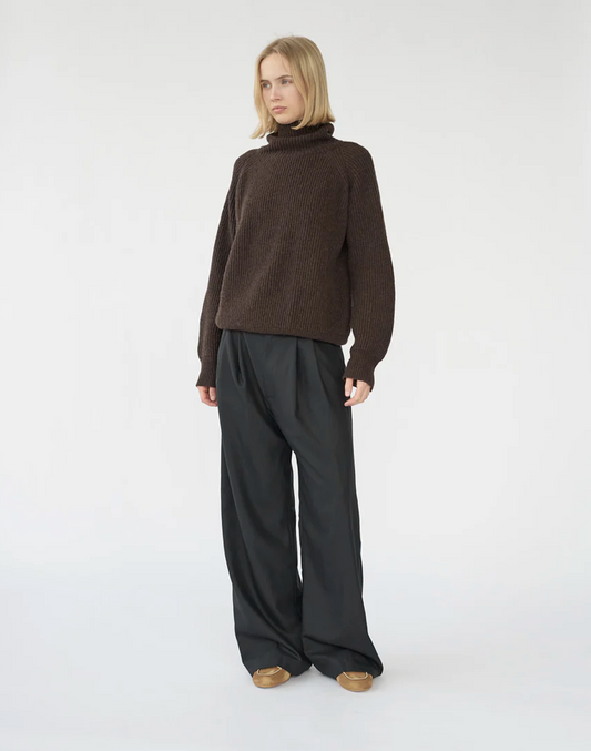 Fine wool box trousers black size 1