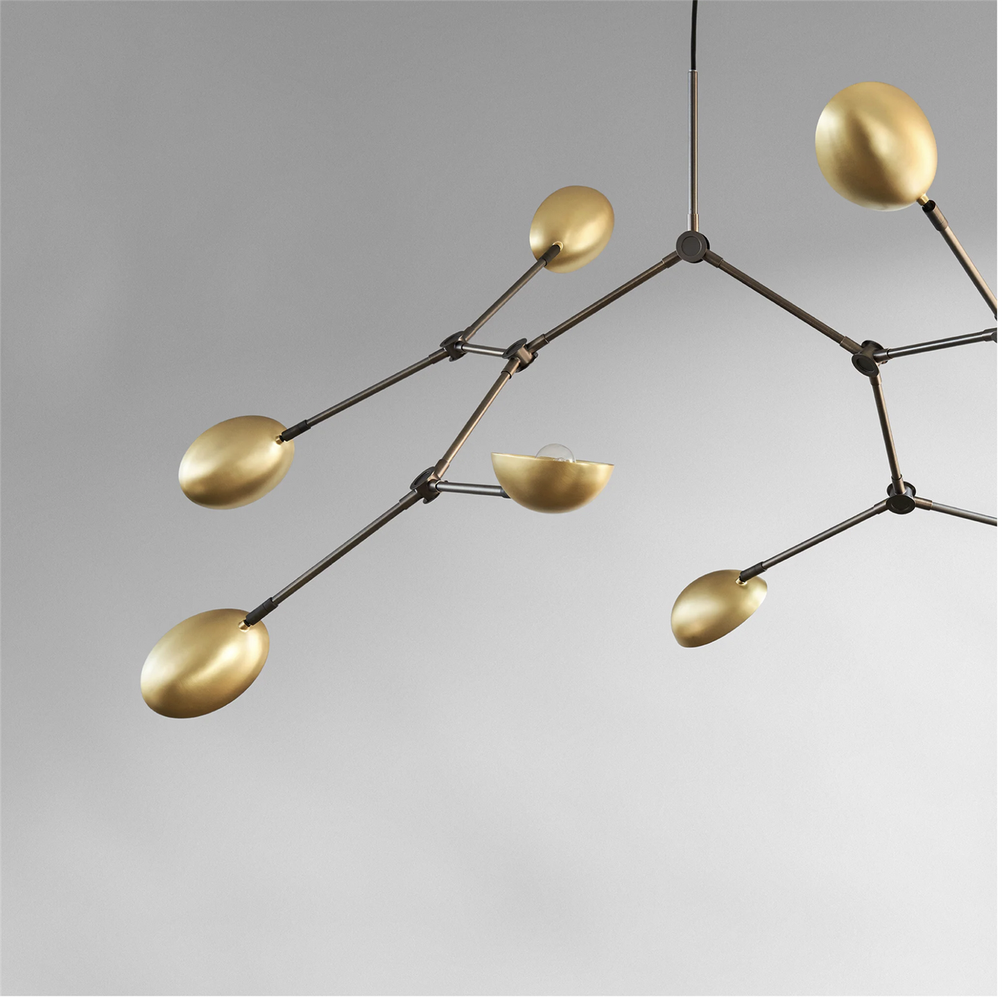 Drop chandelier brass