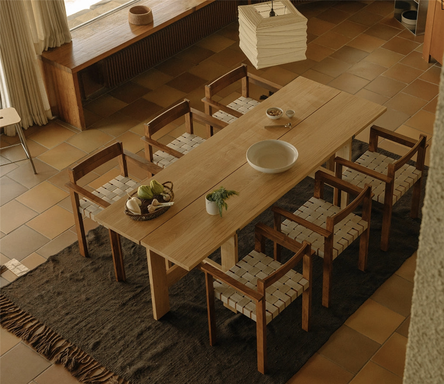 Symmetry Armrest Chair /Honey Ash Wood/Oat
