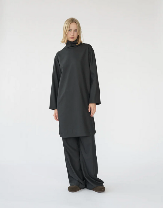 Fine wool long shirt dress size 1