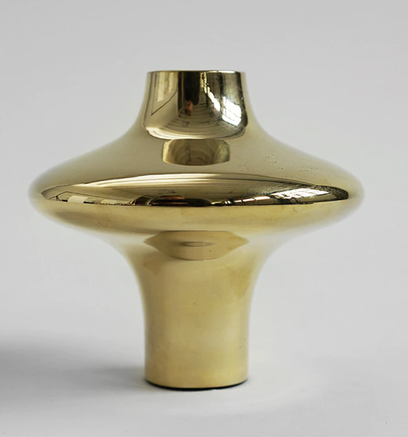 Doublet candleholder large brass