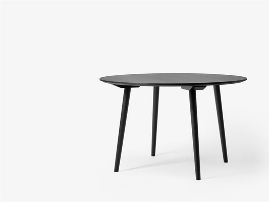In between SK4 table 120 - black lacquered oak