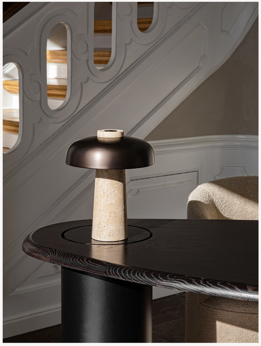Reverse table lamp