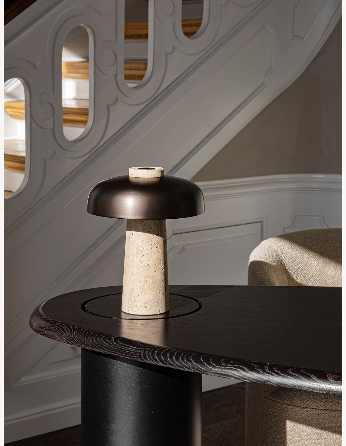 Reverse table lamp