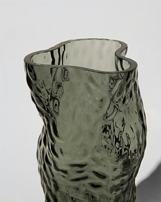 Ostrea Rock glass vase midnight blue